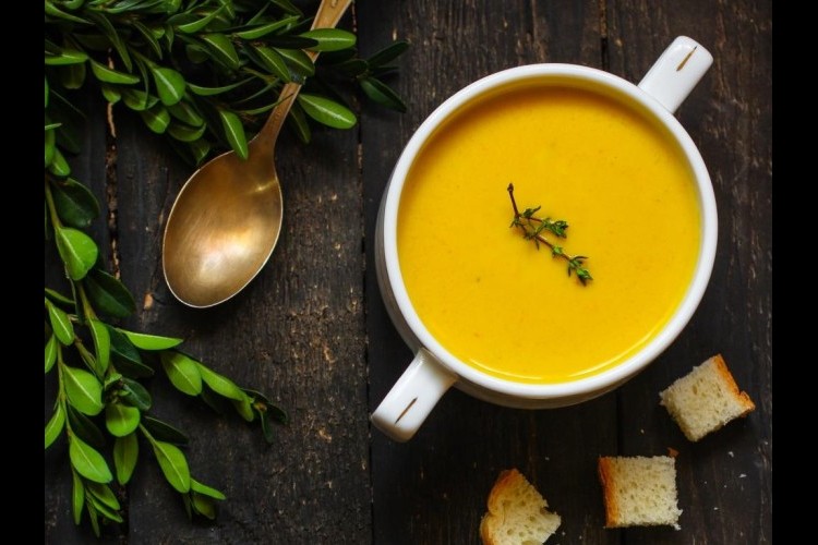 طريقة عمل شوربة الجزر السهلة