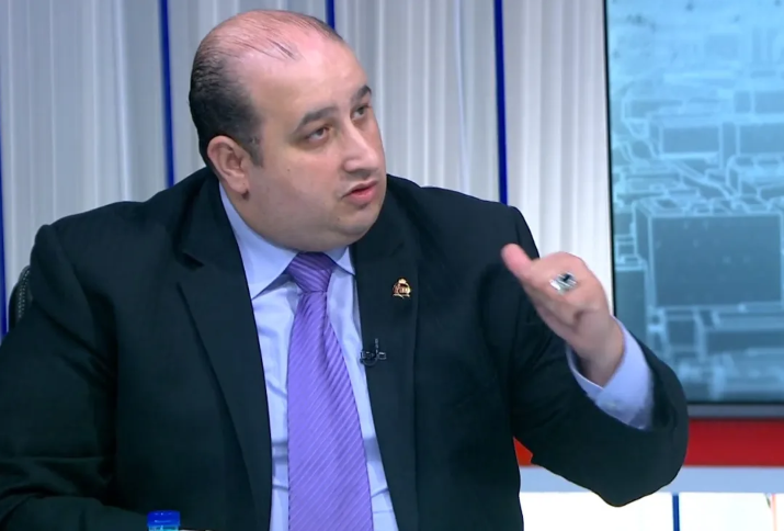 الخطيب محذّرًا طلبة (التوجيهي): محتوى بعض الأساتذة على المنصات قد يربككم ويشتّت تركيزكم