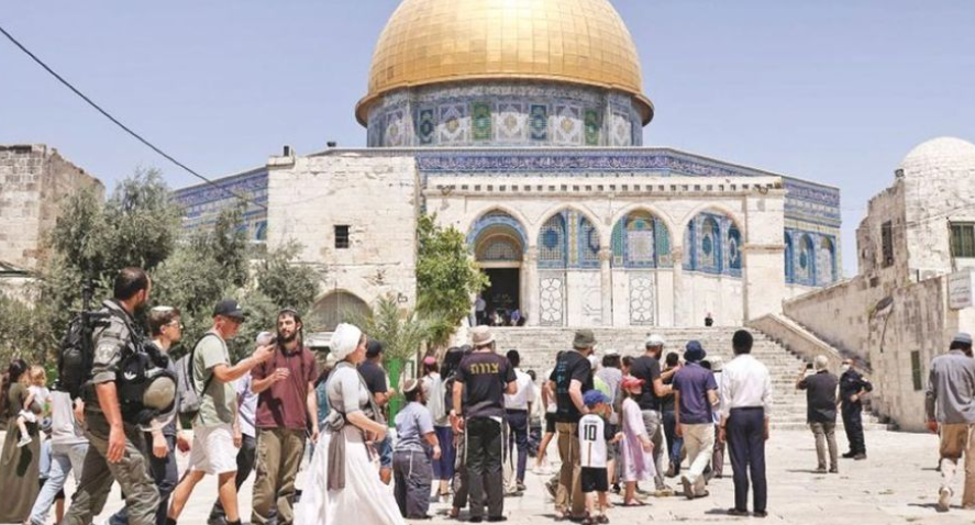 الحكومة الفلسطينية تحذر من مسيرة استفزازية في القدس واقتحام الأقصى