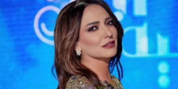 بعد أيام قليلة على بدء تصويره  ..  الأسباب الحقيقية وراء انسحاب أمل عرفة من «عيلة الملك»