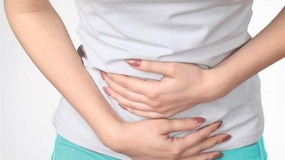 علاج التسمم الغذائي في المنزل بطرق فاعلة