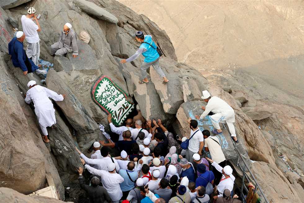 السعودية تحظر زيارة جبل النور وغار حراء