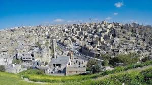 طقس لطيف الحرارة في اغلب المناطق اليوم 