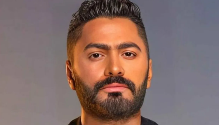 ممازحا عروسين ..  تامر حسني يكشف عن «مهنته» بعد اعتزال الغناء