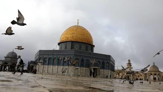 مدير الأقصى: إذا دخل المستوطنون سنُدخل آلاف الفلسطينيين