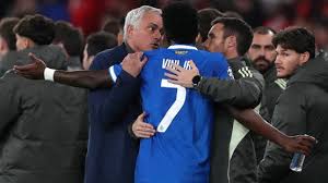 فينيسيوس غاضب من مورينيو لهذا السبب!