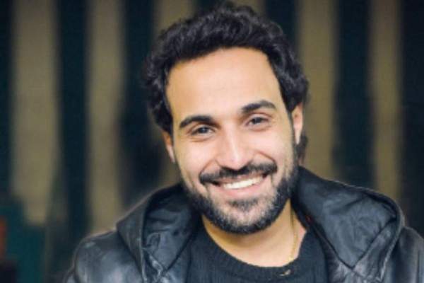 بعد خضوع احلام لتجربة لقاح مضاد لفيروس كورونا  ..  نجم مصري يتطوع لتجربة اللقاح "صورة"