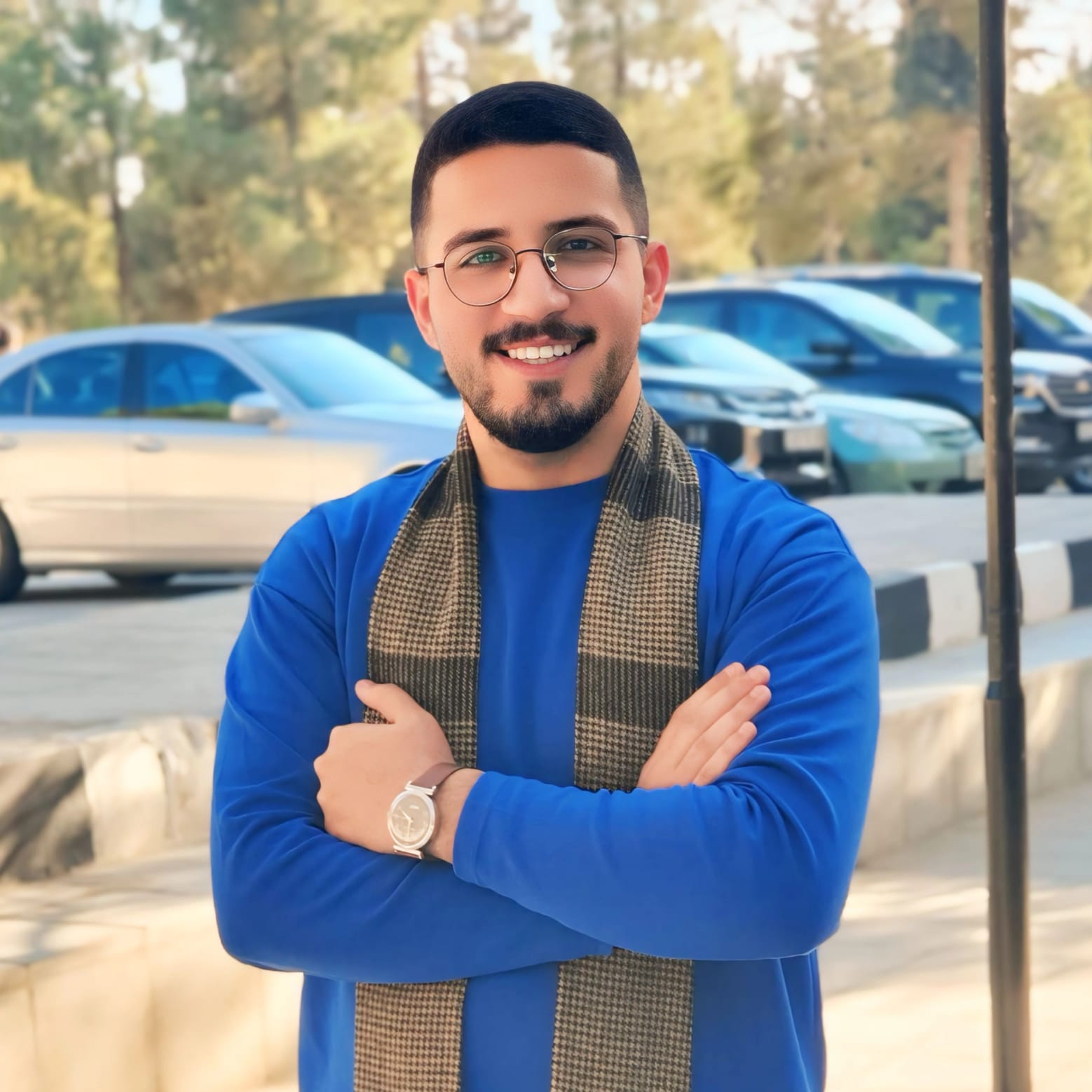 علي الدراوشة يكتب: ارفعه بفخر