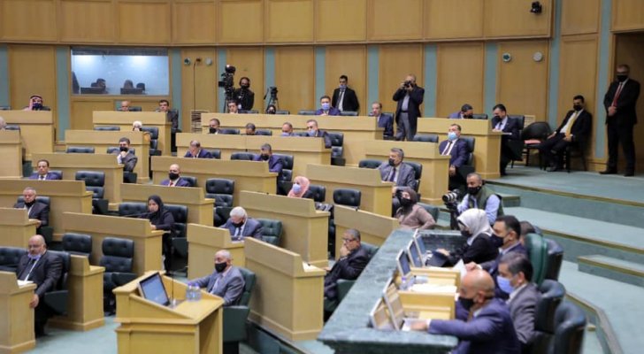 نواب يطالبون الحكومة بإصدار عفو عام لمنح "فرصة جديدة" لأبناء الوطن