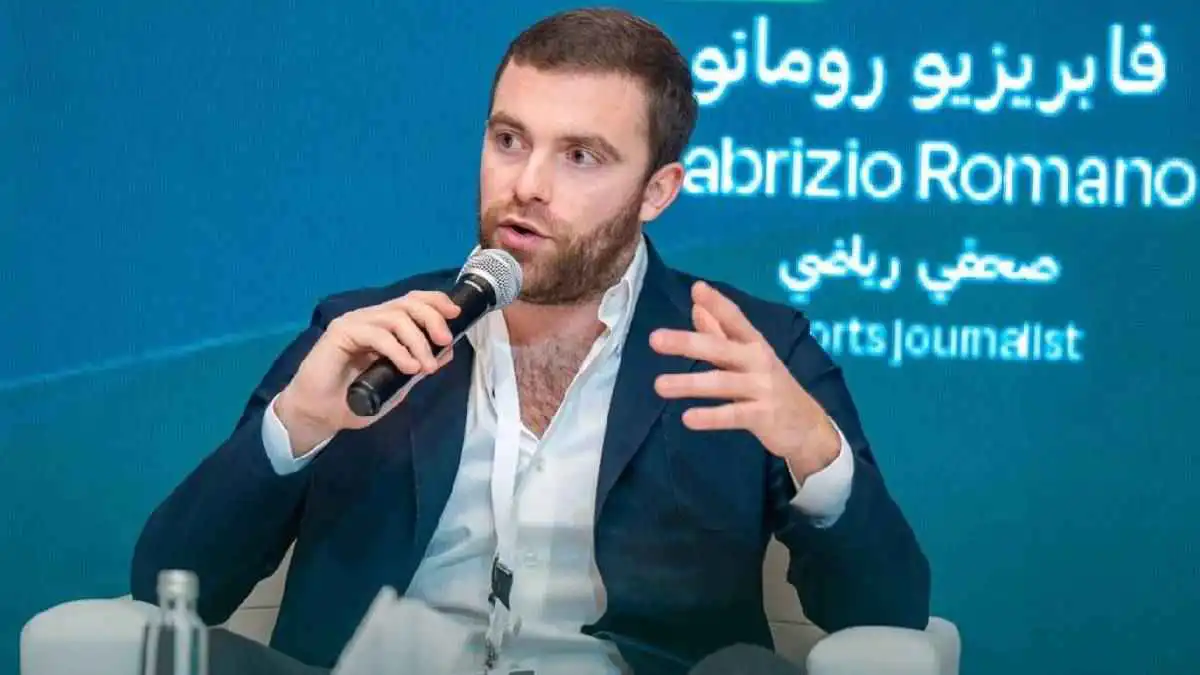 بسبب ألفاريز ..  أتلتيكو مدريد يشن هجوما لاذعا على فابريزيو رومانو 
