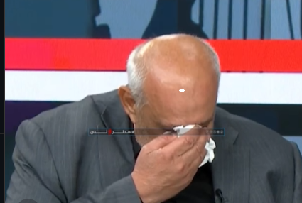 فضيحة هزت العراق ..  مدير المشاريع النفطية يبكي على الهواء بسبب فيديو مسرب