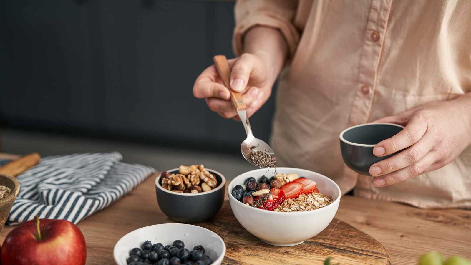 5 إضافات لتحويل الشوفان إلى وجبة صحية كاملة 