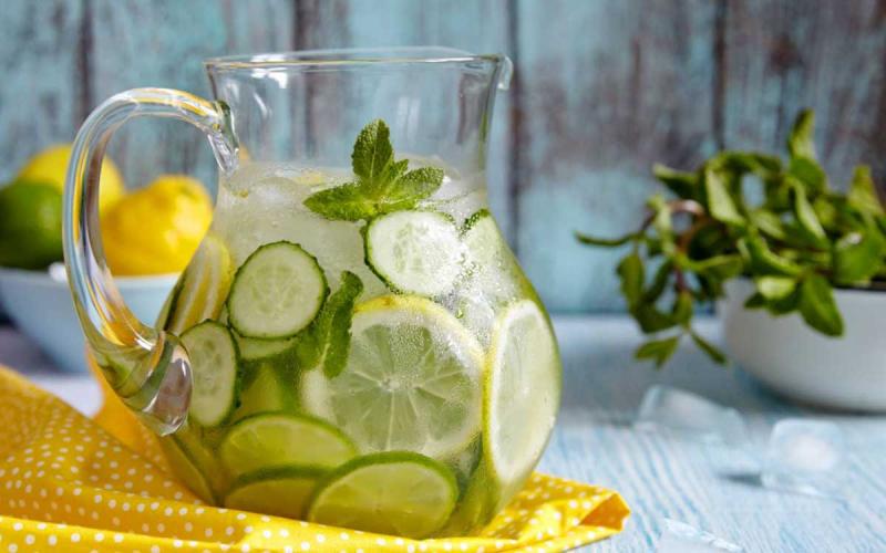 فوائد الماء الدافئ والليمون في انقاص الوزن  .. "تفاصيل"