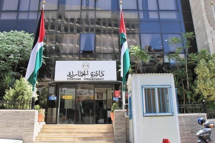 ديوان المحاسبة : الجمارك صرفت سيارة مع سائق لكل عميد متقاعد