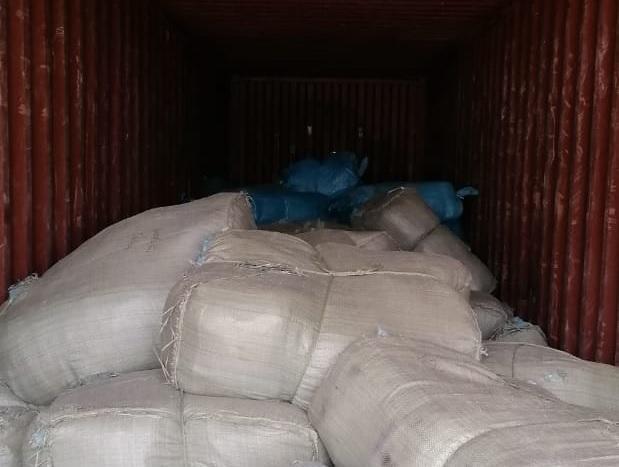 الجمارك تحبط تهريب حاوية سعة ٤٠ قدم