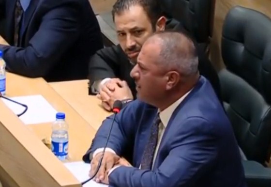 الطراونة : خاطبت رئيس الوزراء ووزير الداخلية للمطالبة بتوضيح حول تكريم الشرطي الذي دخل بجدال مع النائب القرامسة
