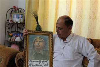 الجد عليّ والحفيد علاء: شهيدان بفاصل 47 عاما !