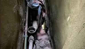 مراهقة مصرية تلقي رضيعتها من سطح منزل