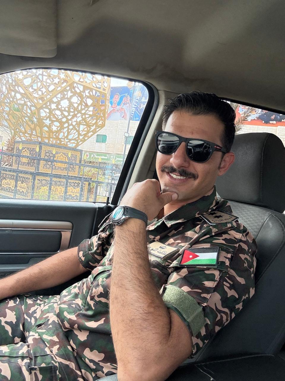 أوس عاطف المومني ..  مبارك الترفيع لرتبة نقيب في دائرة الجمارك الأردنية