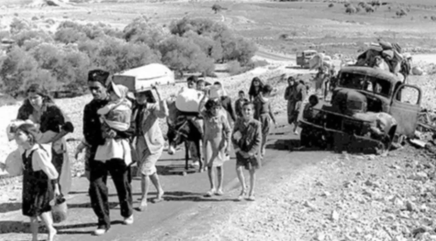 تفاصيل تهريب ملايين الوثائق الحساسة للاجئين من غزة والقدس إلى الأردن