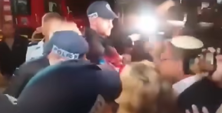بالفيديو ..  مستوطنون يتشاجرون مع بن غفير ويقولون له : " لماذا استفزيتم إيران؟"