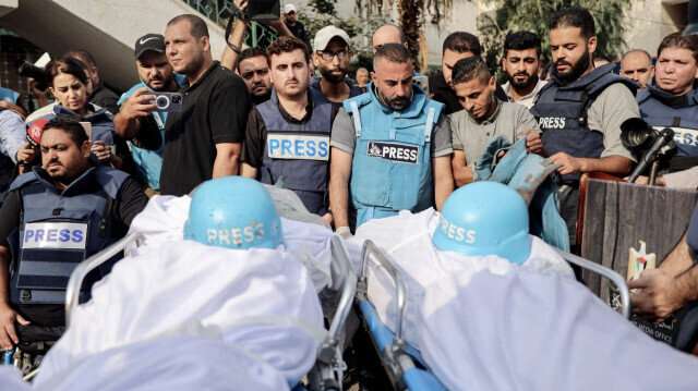 عامان من الإبادة بحق الصحفيين: 252 شهيدا بينهم 34 صحفية و153 معتقلا