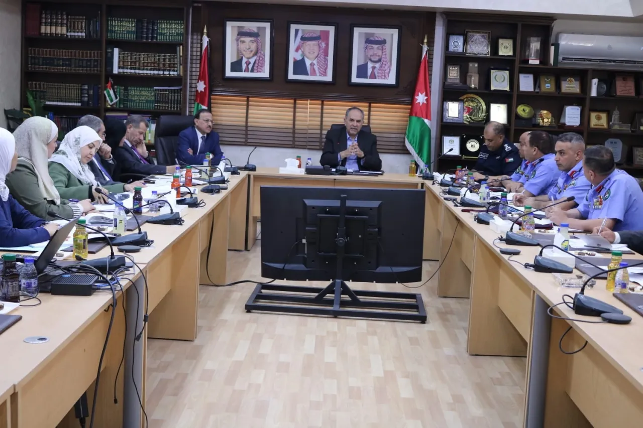 وزير العدل يترأس اجتماعًا لبحث تنفيذ تعديلات قانون العقوبات والبدائل 