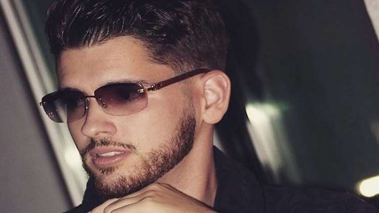 بالتفاصيل ..  شاب مغمور قد يصبح أول تريليونير في العالم!