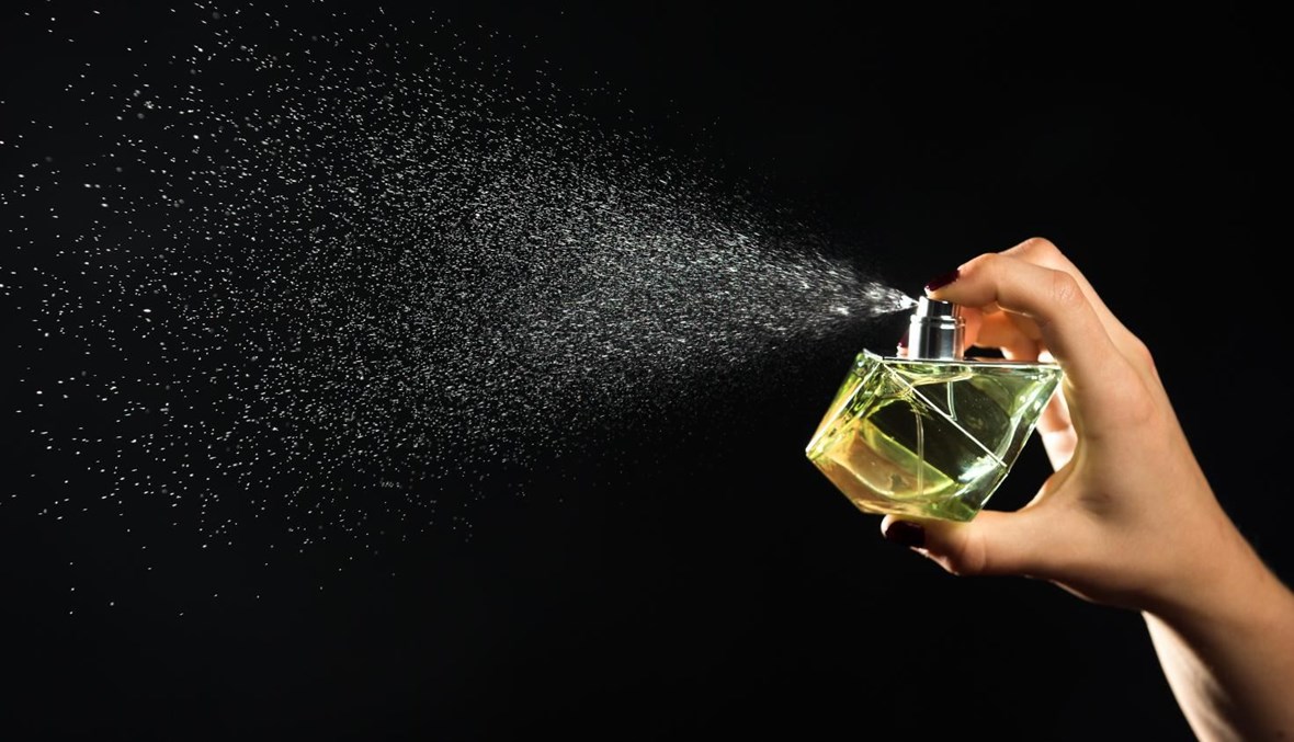 تفسير حلم رؤية العطر في المنام 