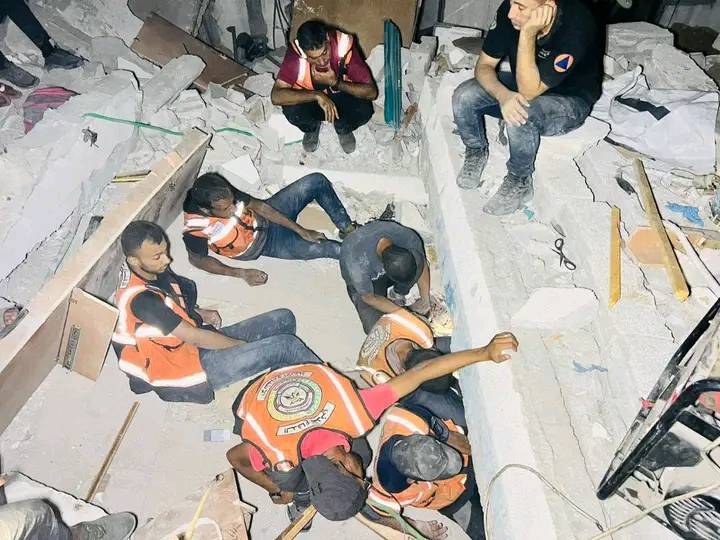 شهيد و6 إصابات من الدفاع المدني باستهداف "إسرائيلي" مباشر خلال مهمة إنقاذ في غزة