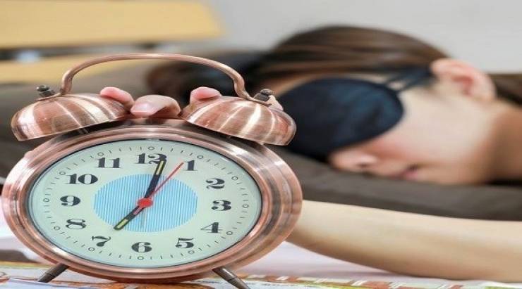 ما هو الوقت الأنسب للنوم حتى لا تشعر بالتعب؟