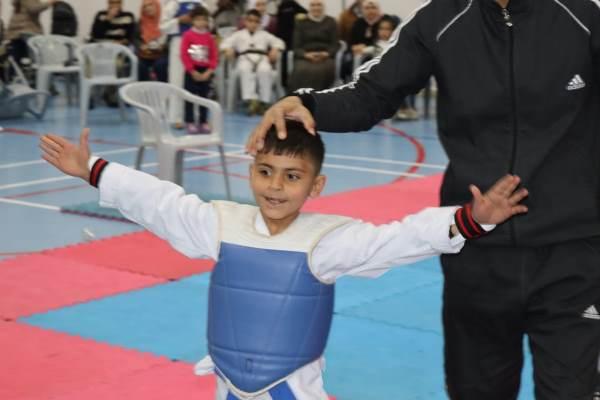 الذهبية .. للبطل هاشم مدالله النويقه