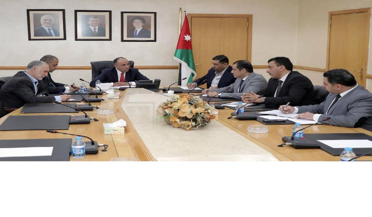 اللجنة الادراية تدعو لاستحداث منظومة وطنية لخفض البطالة والفقر