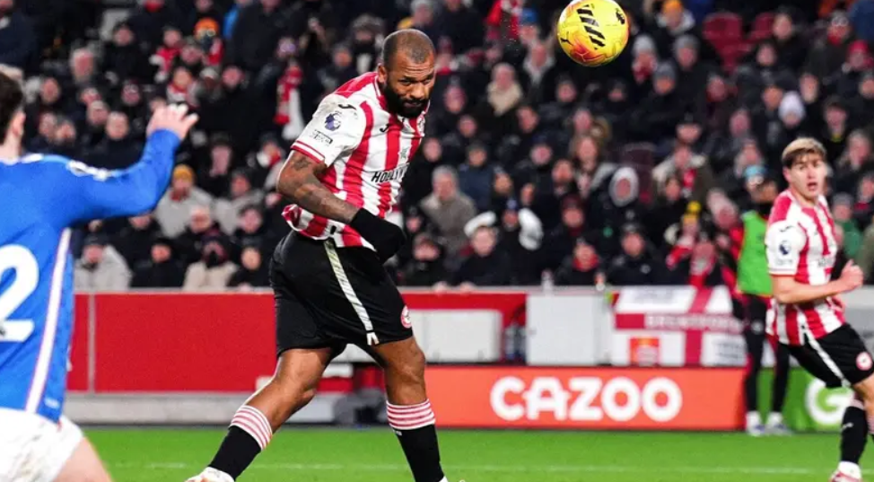 تياغو يدخل تاريخ إنجلترا ..  ويصبح أفضل هداف برازيلي في موسم واحد