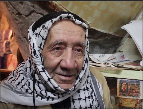 بالفيديو .. حاج فلسطيني يتكلم باللهجة النابلسية 