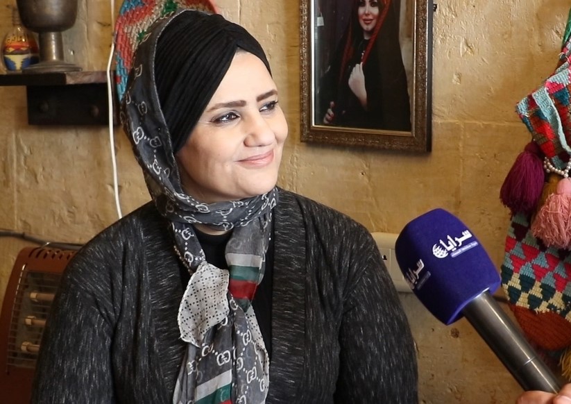 سيّدة من مدينة السلط تهدب الشماغ منذ أكثر من 25 عام - (فيديو)