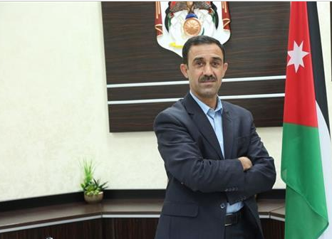 لنبقى مع الوطن