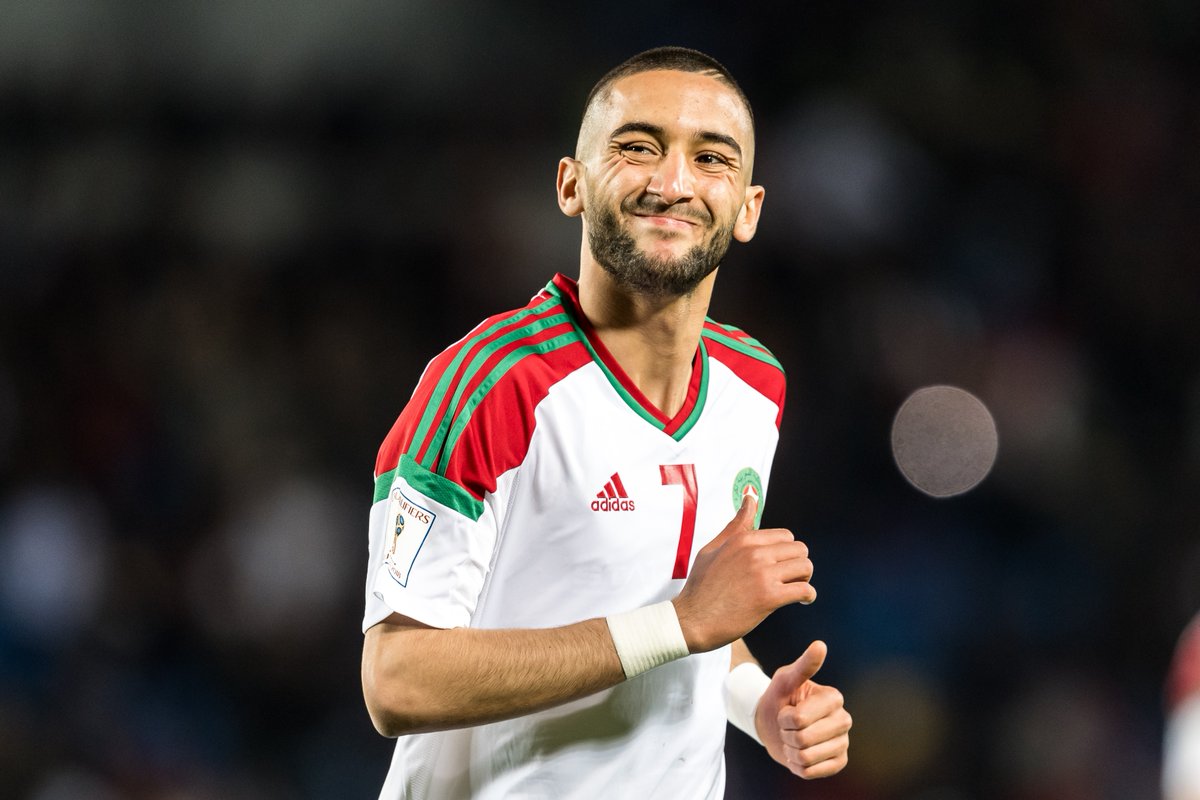 الركراكي يفاجئ زياش في معسكر الأسود