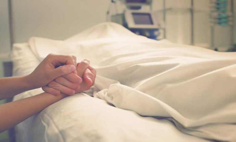 اعتزلت طقوس العزاء  ..  هل هذا تصرف صحيح؟