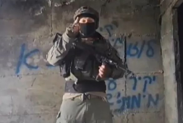 "نتبع نتنياهو فقط" ..  فيديو يوثق تمرد جندي إسرائيلي على الجيش