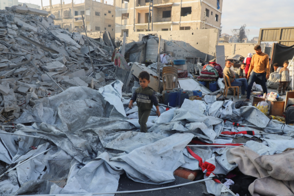 إسرائيل تقتل 100 فلسطيني ثم تعلن العودة لاتفاق وقف إطلاق النار