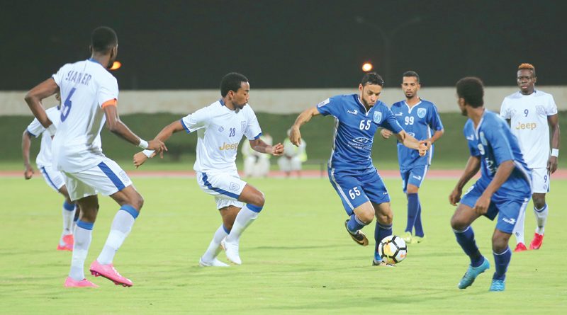 الحياة تعود لملاعب كرة القدم من بوابة دوري المحترفين غداً