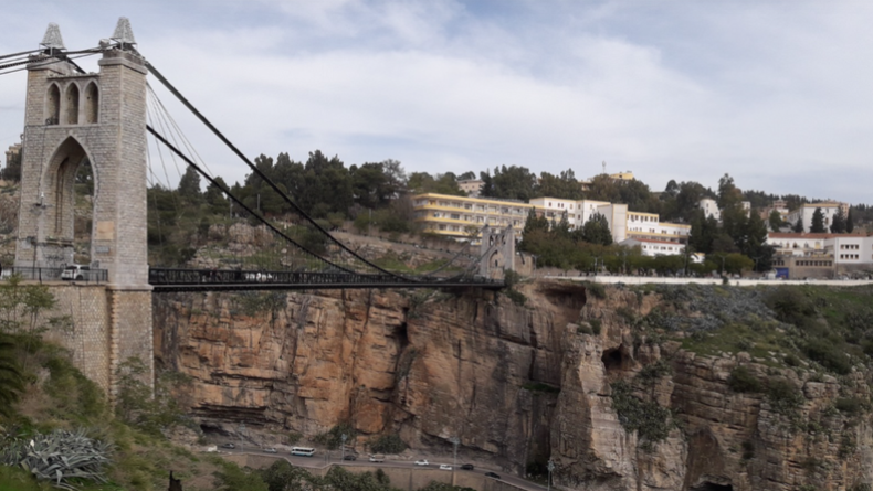 الجزائر ..  سياحة داخلية بأقل التكاليف وبيوت "مجانية" للإقامة