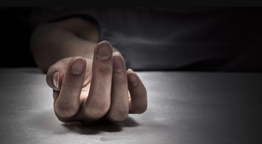 تفسير رؤية ضحك الميت في المنام 