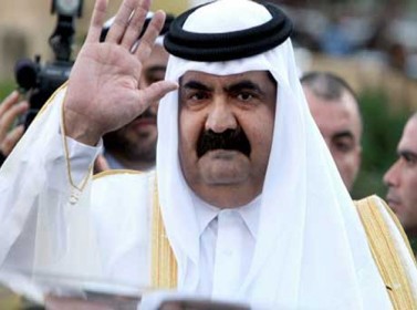 صحيفة بريطانية: أمير قطر سيسلم السلطة إلى ابنه