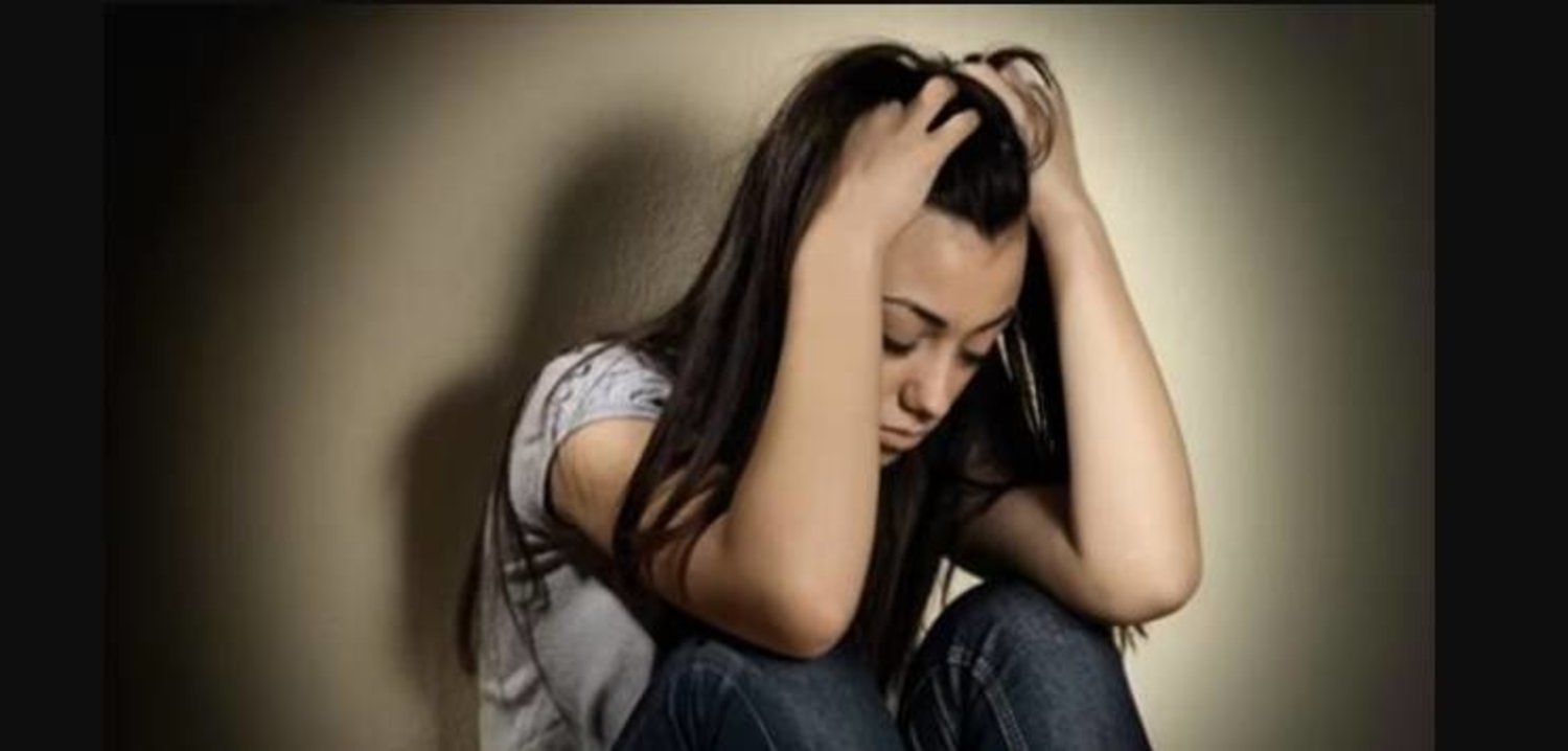  أصاب بالاكتئاب عندما أدخل المنزل، فهل الأمر طبيعي؟