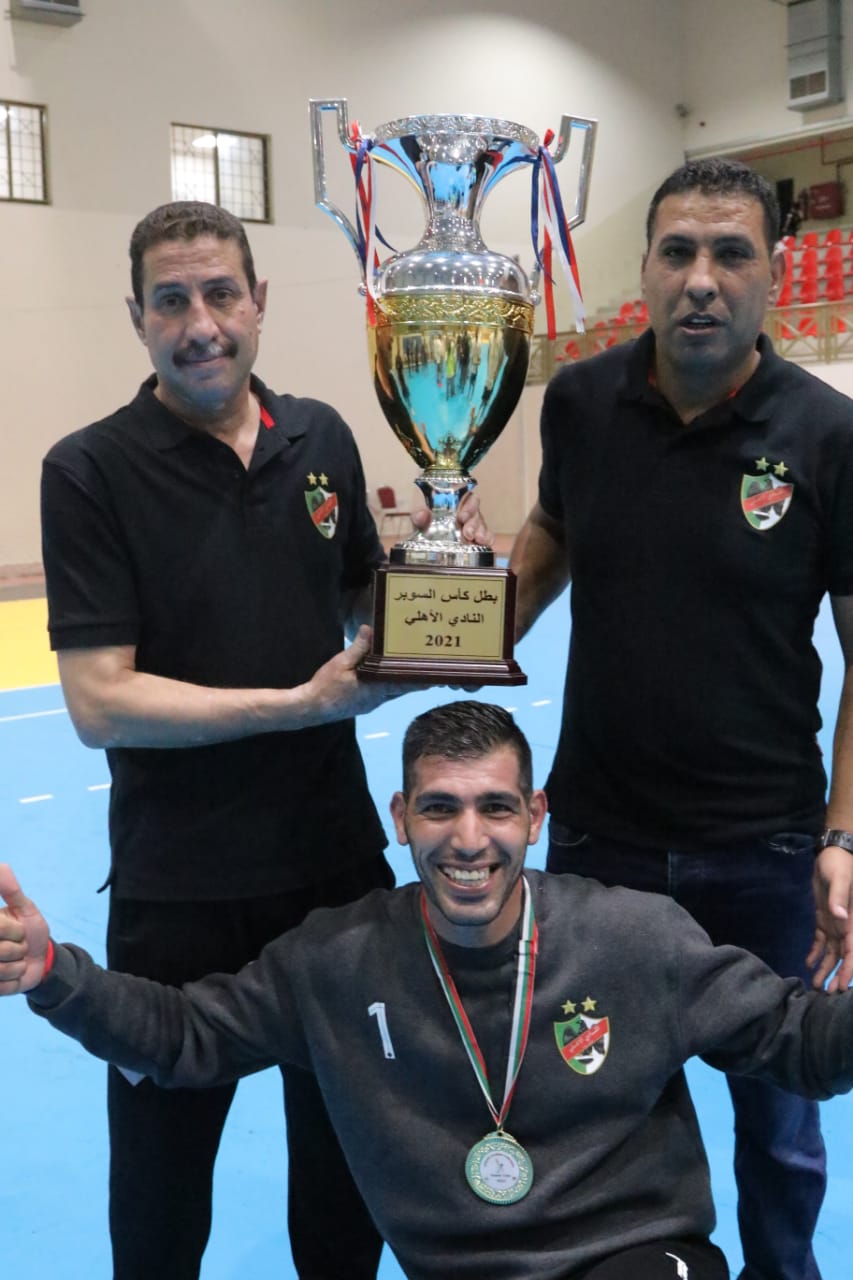 "يد الأهلي" تظفر بكأس السوبر على حساب "العربي" 