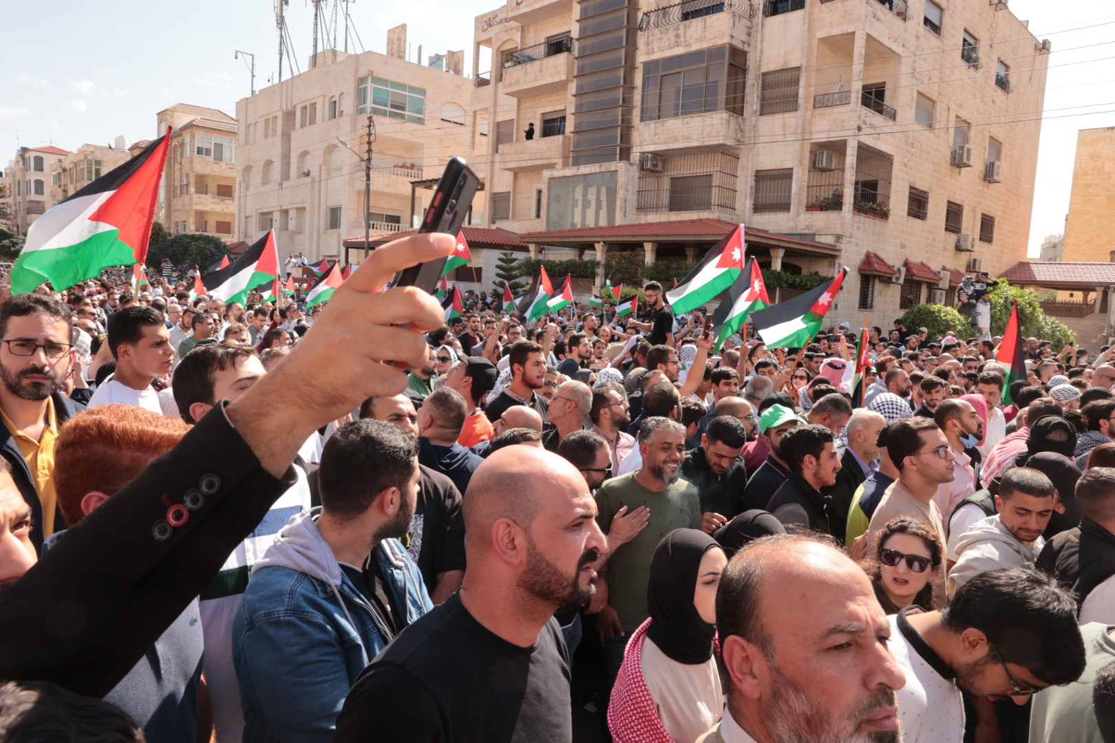  الأردنيون يستمرون في التضامن مع أهل غزة   ..  تفاصيل 