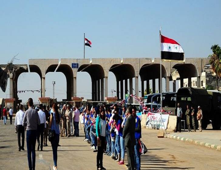 عودة العمل الى معبر نصيب  ..  وعبور عدد من المركبات الى الاراضي السورية 