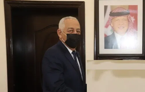 العيسوي ينقل تعازي الملك إلى الزبن